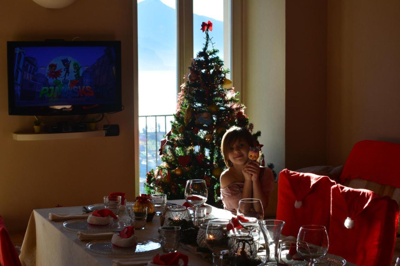 Casa Di Campagna Rosina Con Piscina E Vista Lago غْرافيدونا المظهر الخارجي الصورة