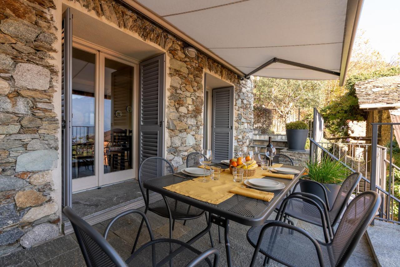 Casa Di Campagna Rosina Con Piscina E Vista Lago غْرافيدونا المظهر الخارجي الصورة
